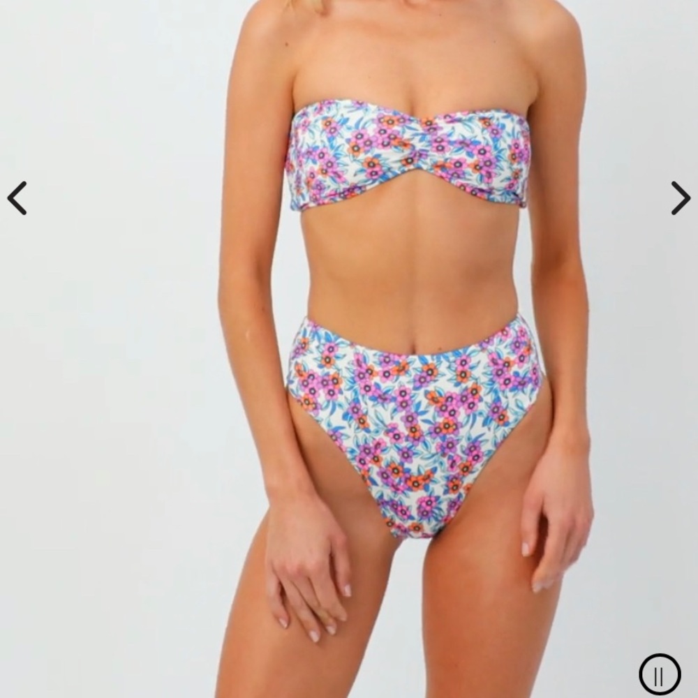 ISO!!!! SIZE SMALL OR XS SMALL